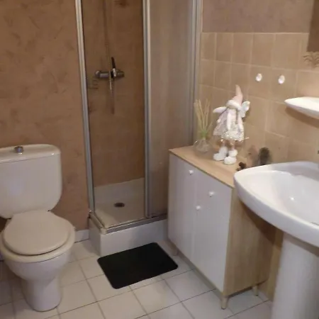 Apartment Cosy 4 Personnes Avec Balcon Et Parking Au Grand Bornand - Fr-1-458-154 *