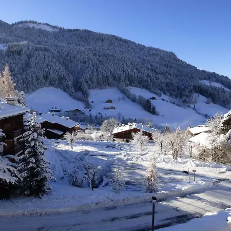 Cosy 4 Personnes Avec Balcon Et Parking Au Grand Bornand - Fr-1-458-154 Apartment