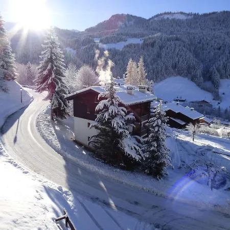Cosy 4 Personnes Avec Balcon Et Parking Au Grand Bornand - Fr-1-458-154